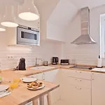 Bmyguest - Bica River View Apartment