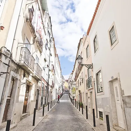 Bmyguest - Bica River View Apartmán