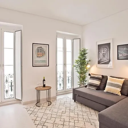 Bmyguest - Bica River View Apartment