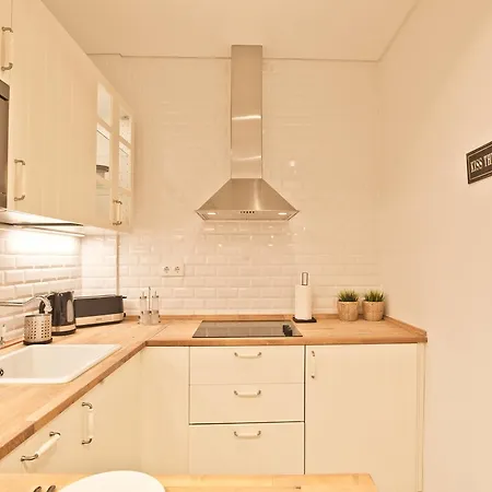 Bmyguest - Bica River View Apartment