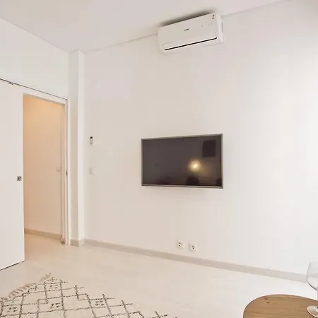 Bmyguest - Bica River View Apartment